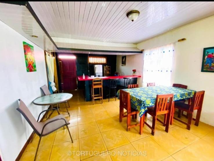 Vila Casa Artavia Tortuguero Pokoj fotografie